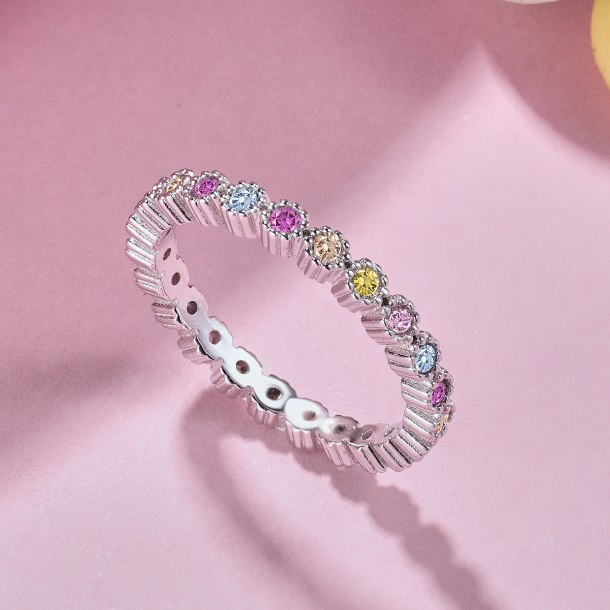 [Everoly JW]Unique Scintillating Round Cut Daily Ring