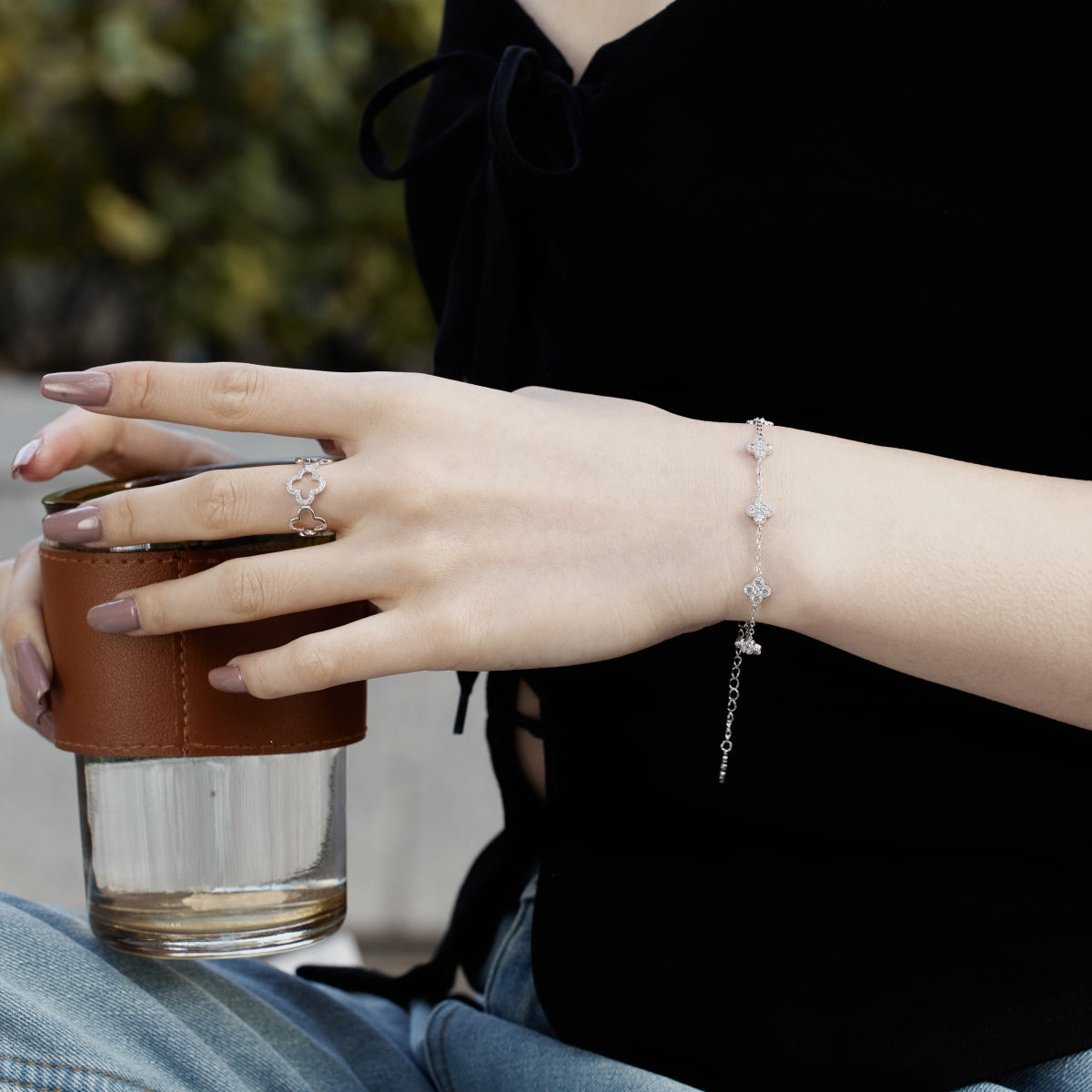 [Everoly JW]Four-Leaf Clover Hollow Butterfly Bracelet