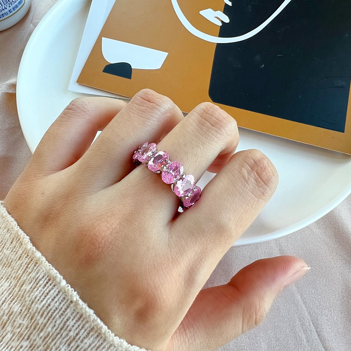 [Everoly JW]Dainty Elongated Cushion Cut Tennis Ring