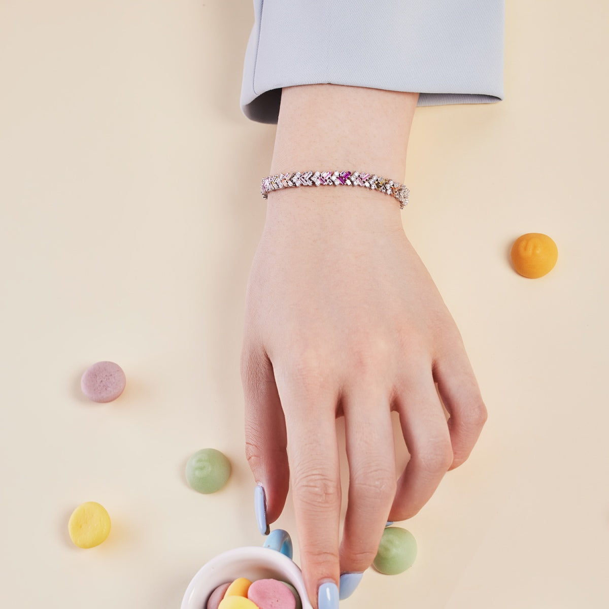 [Everoly JW]Dazzling Unique Multi Shape Daily Bracelet