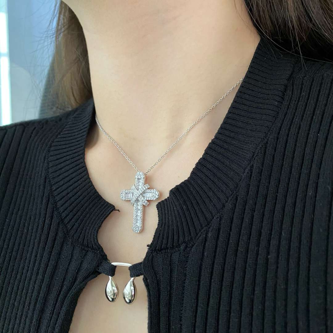 [Everoly JW]Gypsophila With Dimonds Necklace