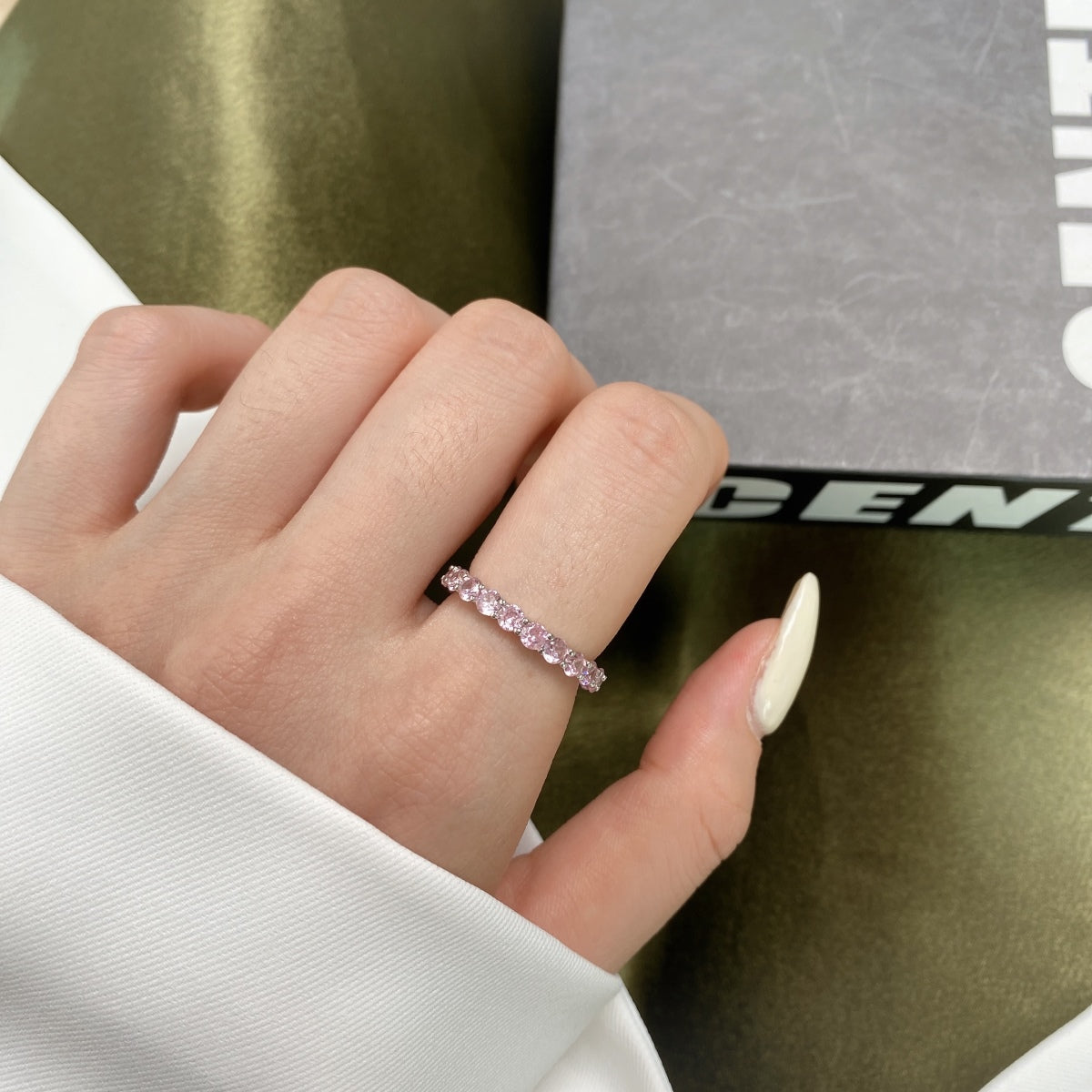 [Everoly JW]Sparkling Round Cut Tennis Ring