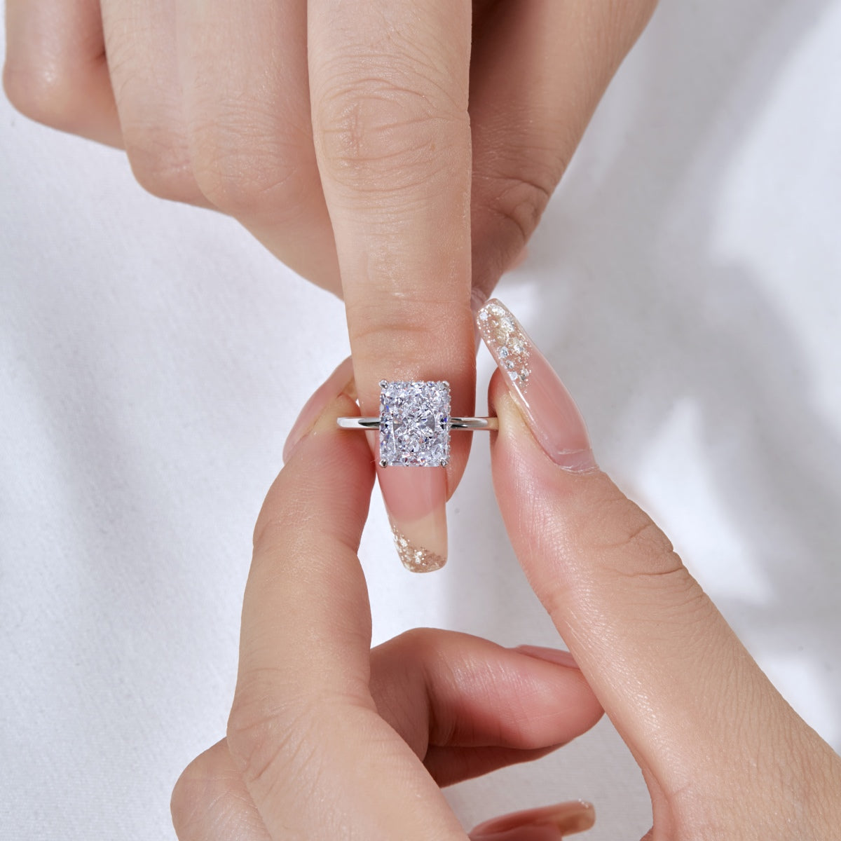 [Everoly JW]4.0 Carat Ornate Enchanting Radiand Cut Banquet Ring