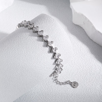 [Everoly JW]0.5 Carat Ornate Princess Cut Daily Bracelet