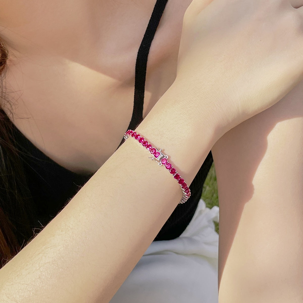 [Everoly JW]Radiant Colorful Round Cut Party Bracelet