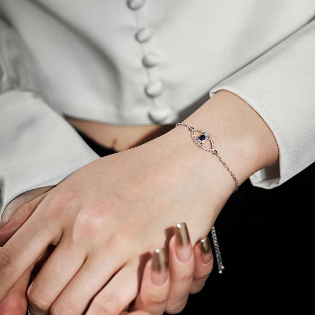 [Everoly JW]Devil's Eye Hollow Design Bracelet