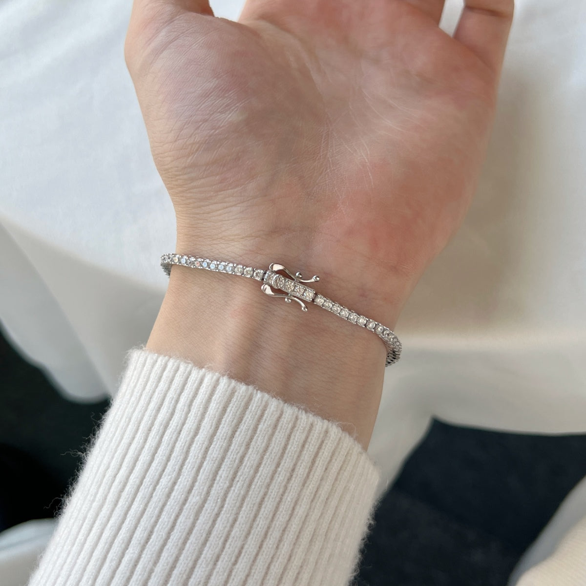 [Everoly JW]Dazzling Exquisite Round Cut Daily Bracelet