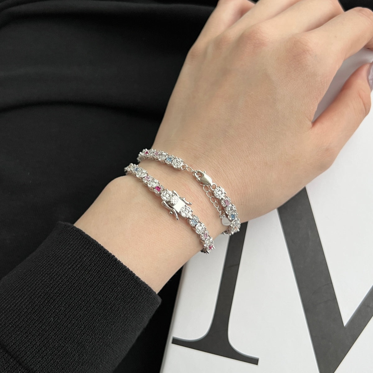 [Everoly JW]Dazzling Radiant Multi Cut Daily Bracelet