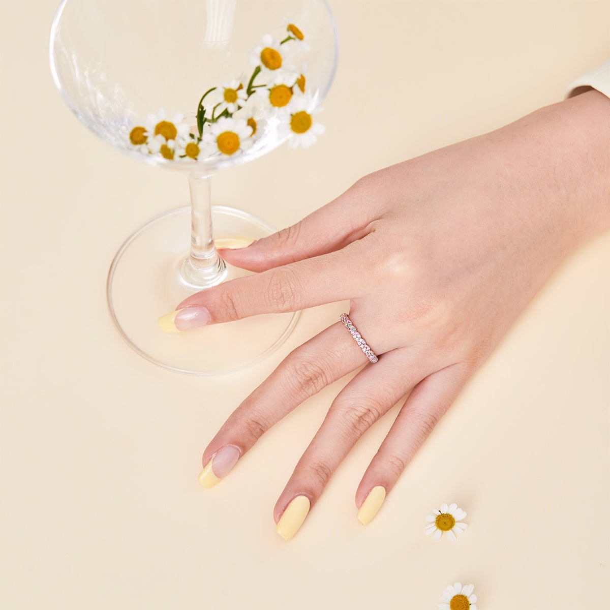 [Everoly JW]Dainty Ebullient Round Cut Daily Ring