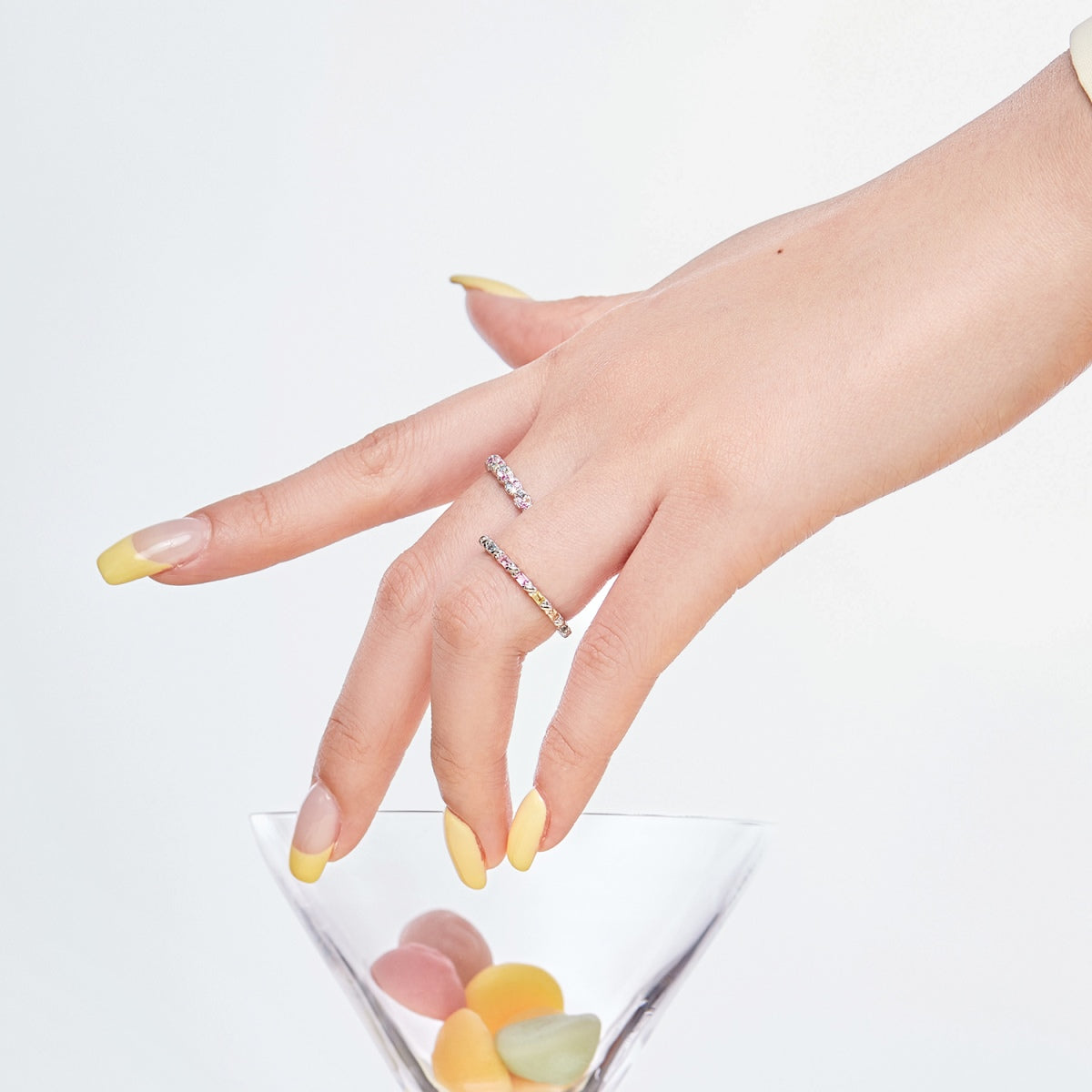 [Everoly JW]Dainty Ebullient Round Cut Daily Ring