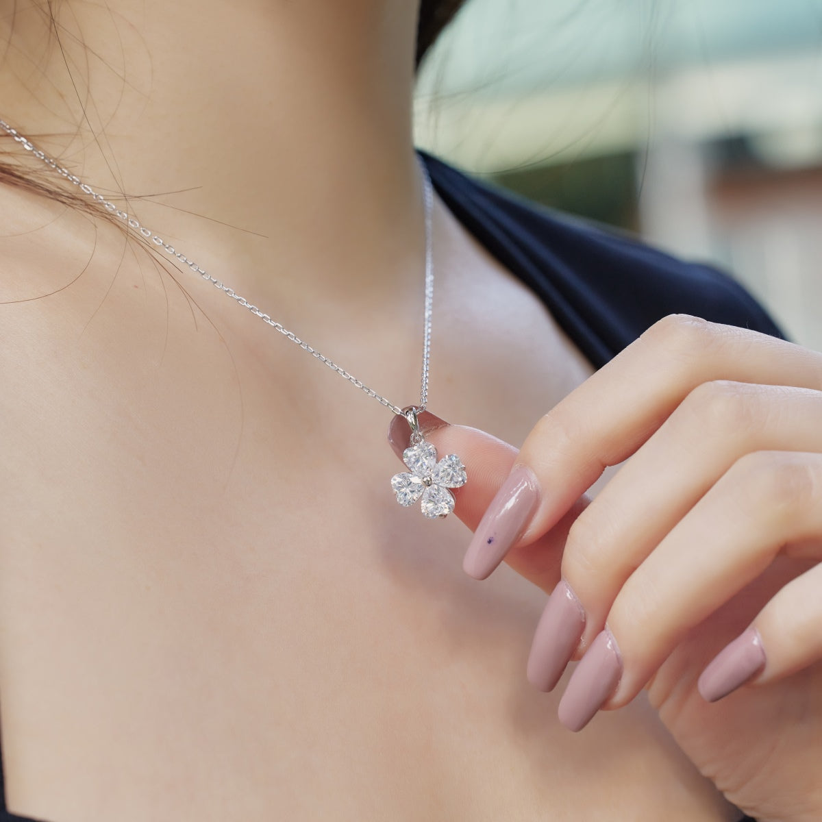 [Everoly JW]Heart-Shaped Four-Leaf Clover Bead Necklace