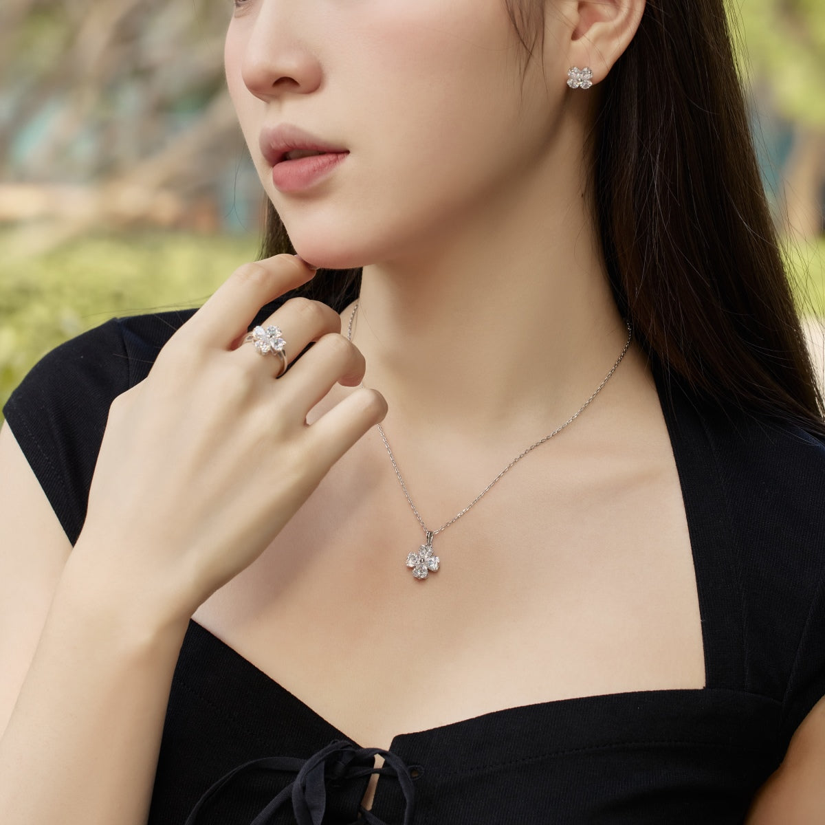 [Everoly JW]Heart-Shaped Four-Leaf Clover Bead Necklace