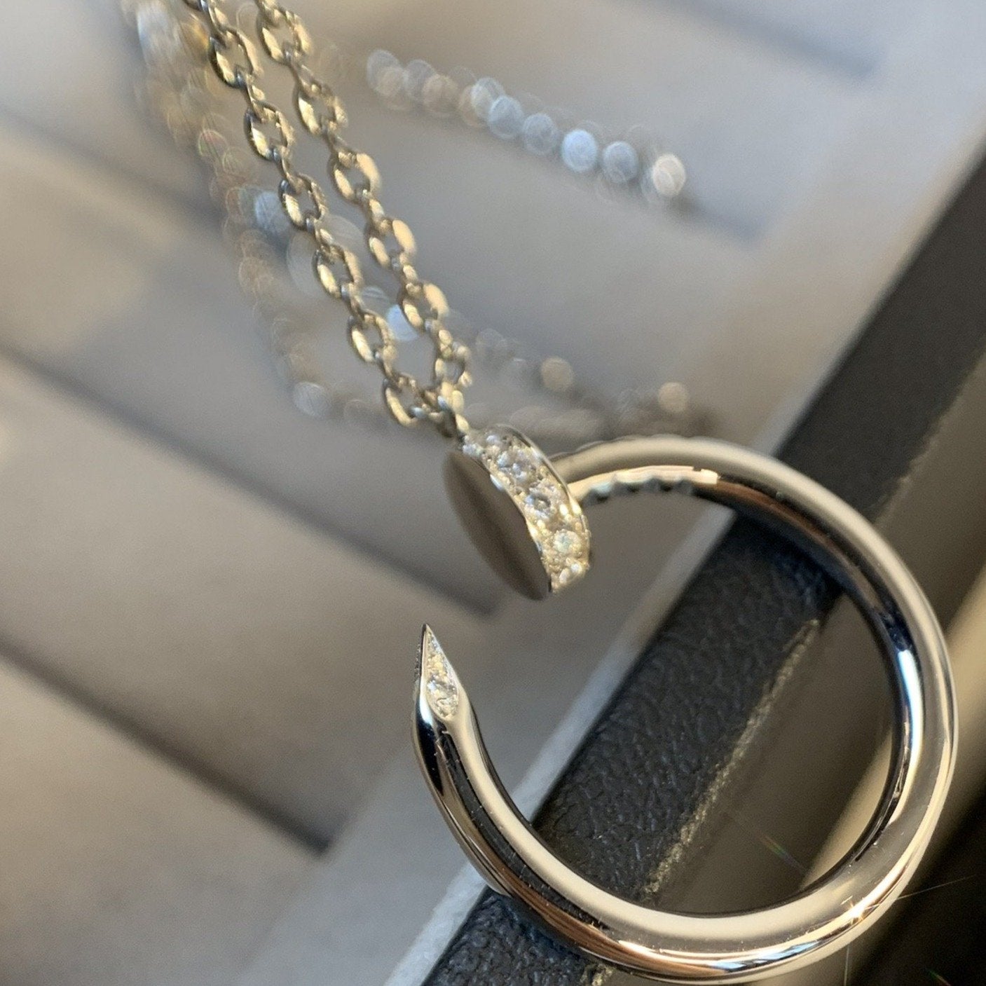 [Everoly JW]JUSTE NECKLACE SILVER