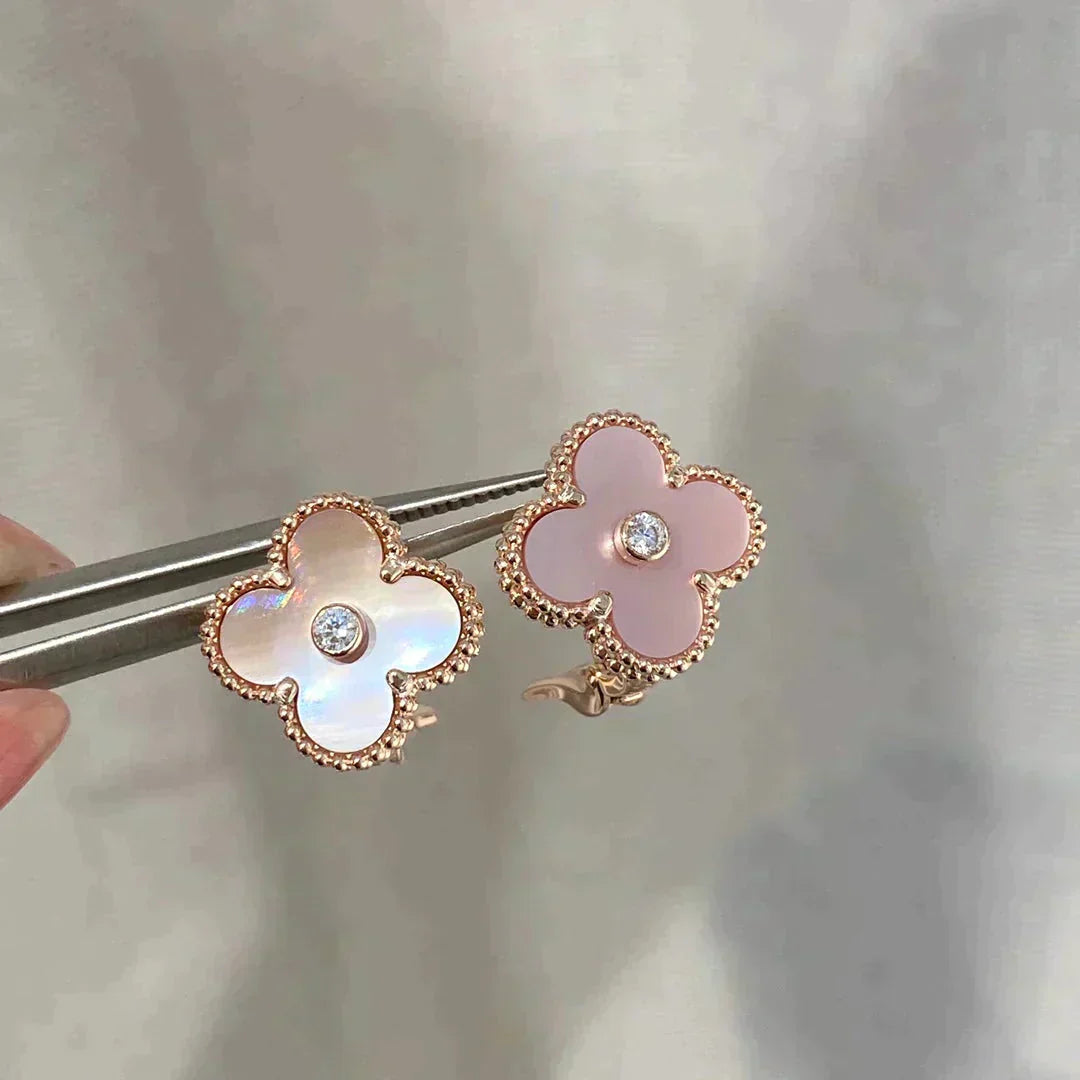 [Everoly JW]CLOVER MEDIUM 1 MOTIFS PINK MOP DIAMOND OHRRINGE