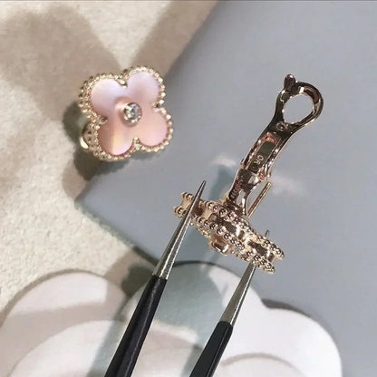 [Everoly JW]CLOVER MEDIUM 1 MOTIFS PINK MOP DIAMOND OHRRINGE
