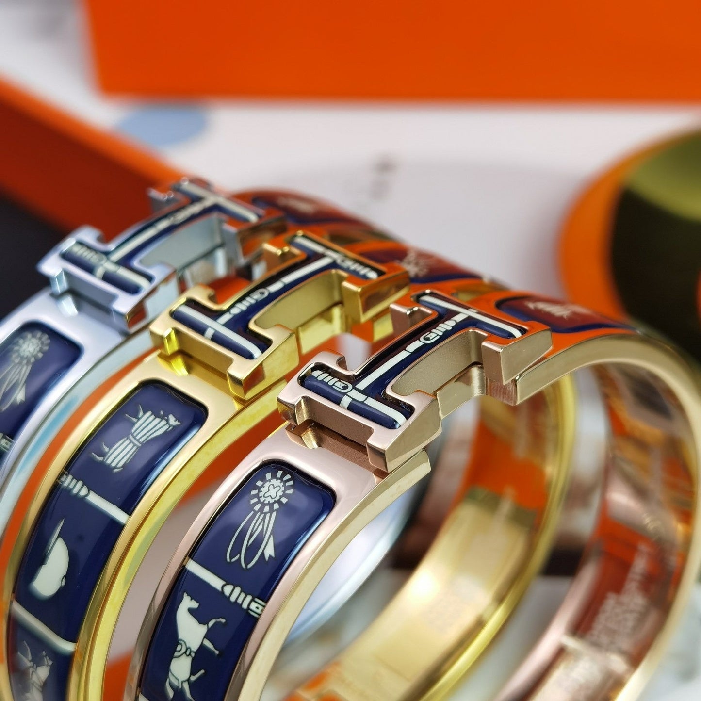 [Everoly JW]H COUVERTURES DUNKELBLAUES ARMBAND