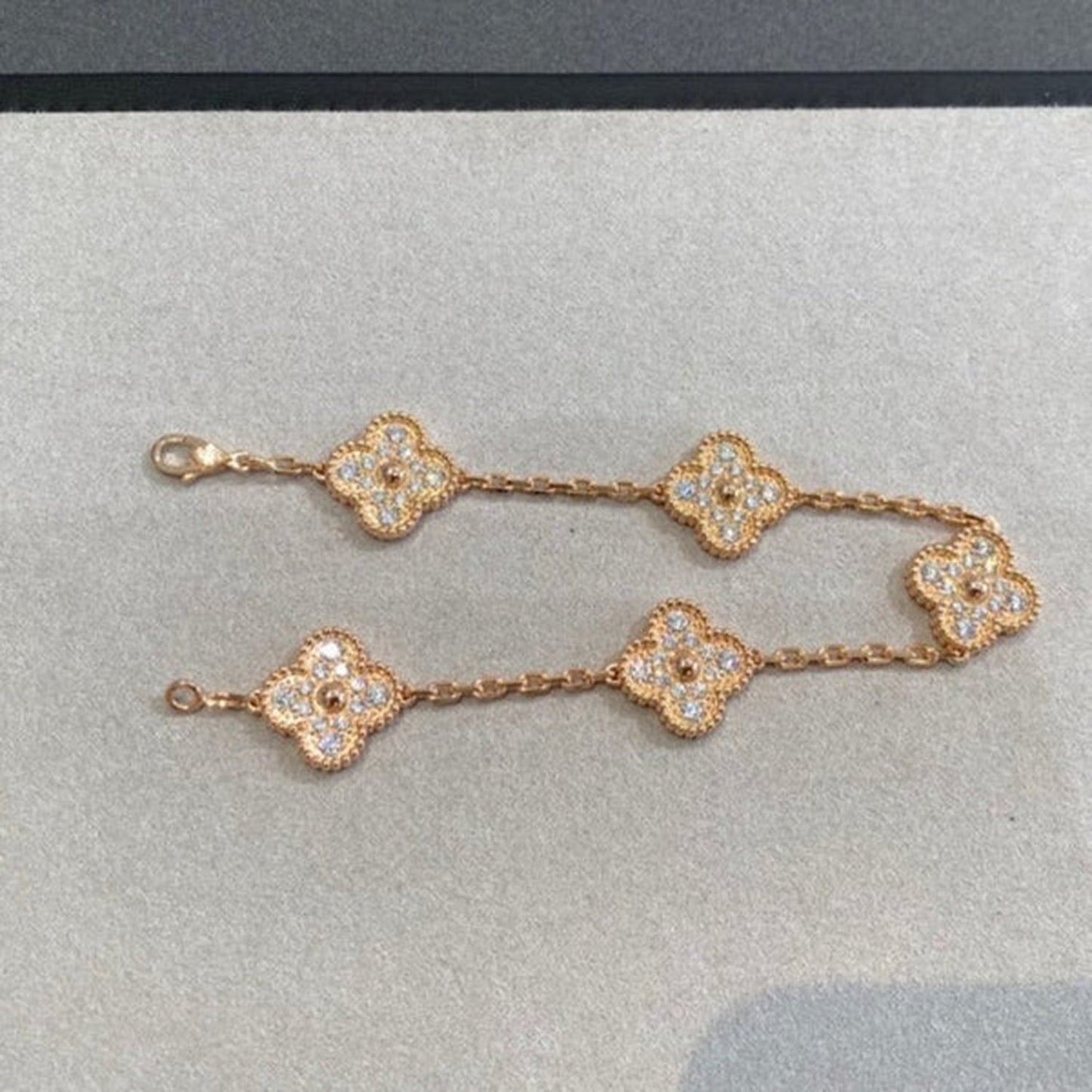 [Everoly JW]  CLOVER 5 MOTIF FULL DIAMOND BRACELET COLLECTION