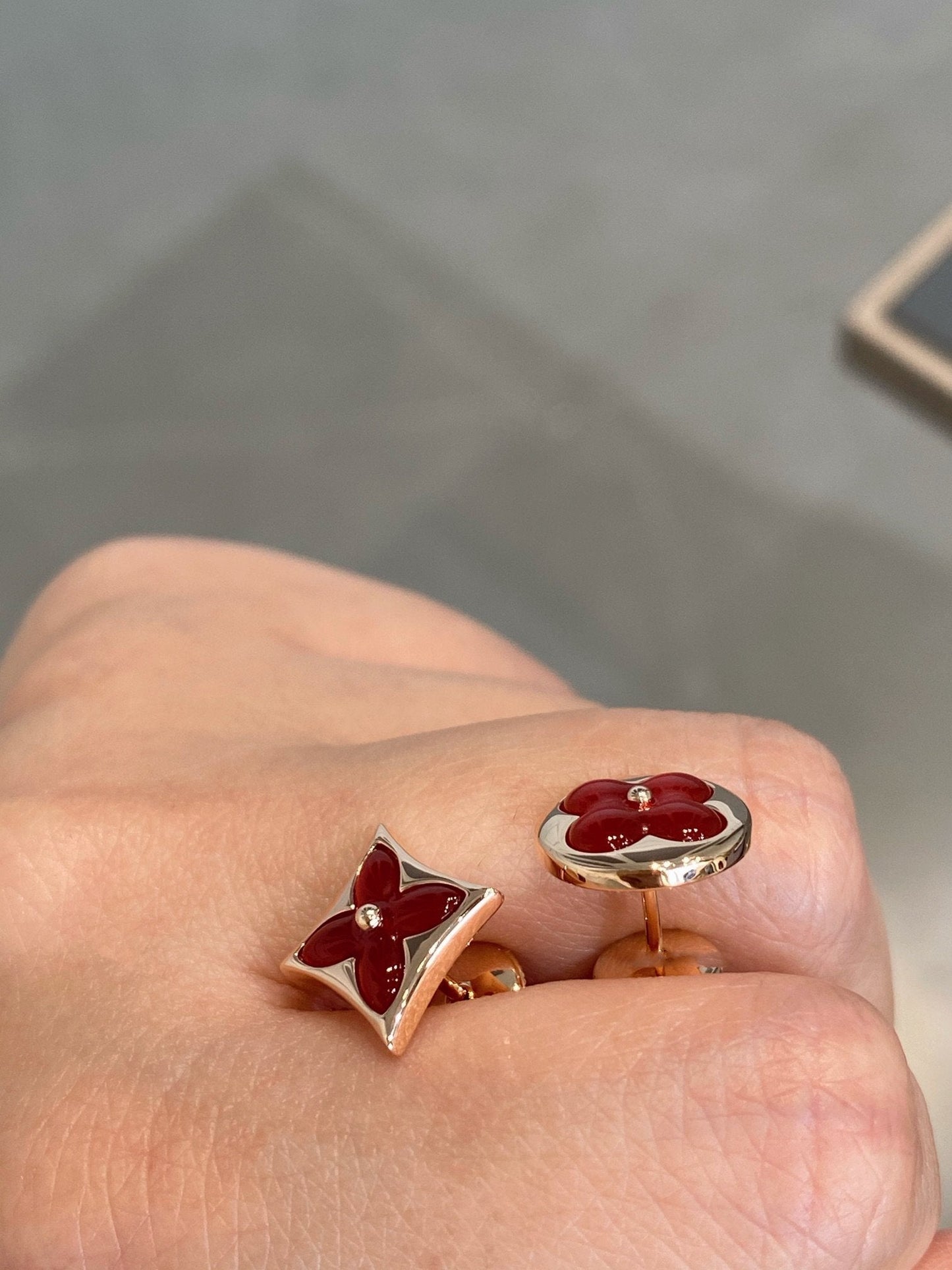 [Everoly JW]スター＆サン ピンクゴールド カーネリアン スタッドピアス