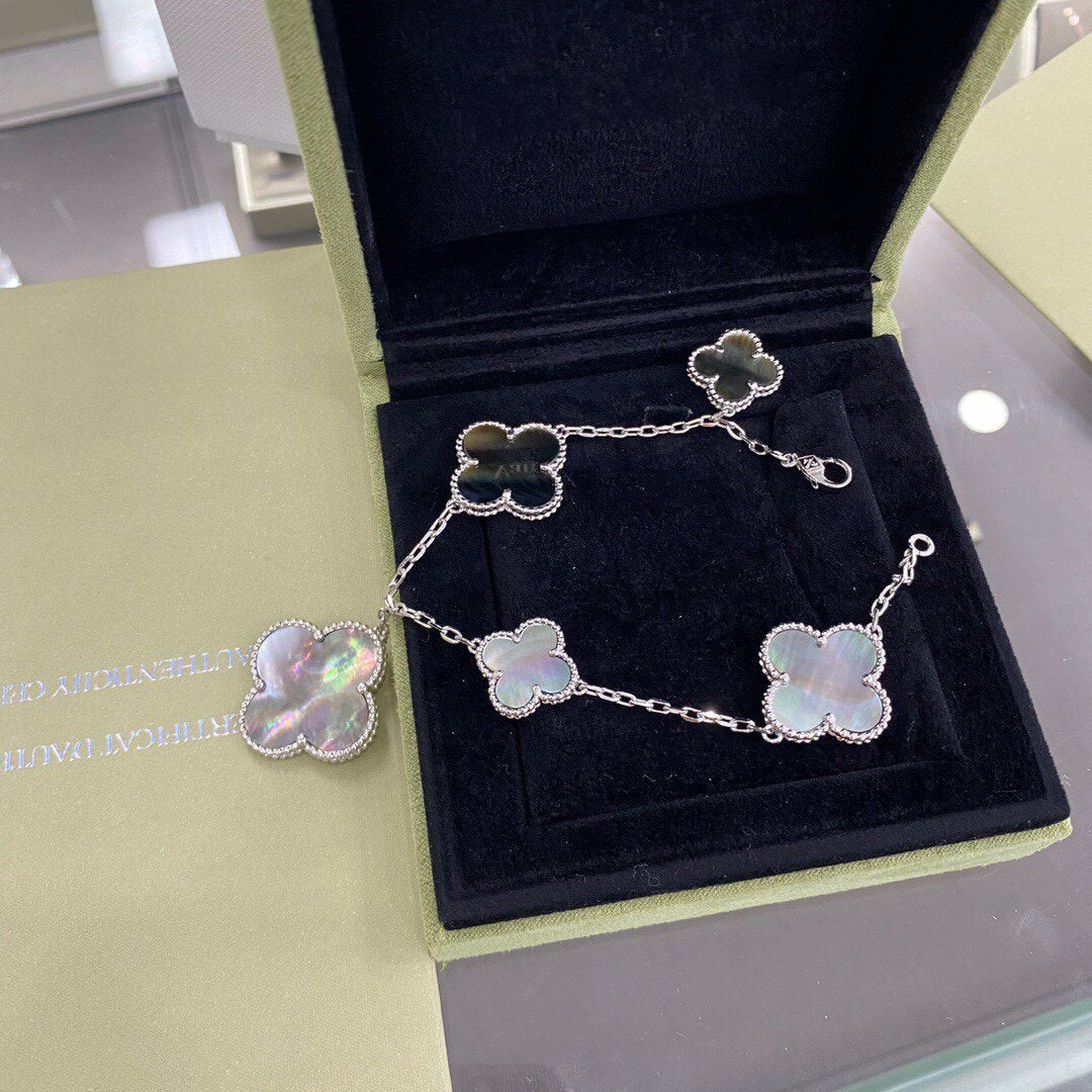[Everoly JW]CLOVER 5 MOTIFS SIVLER DARK MOP BRACELET