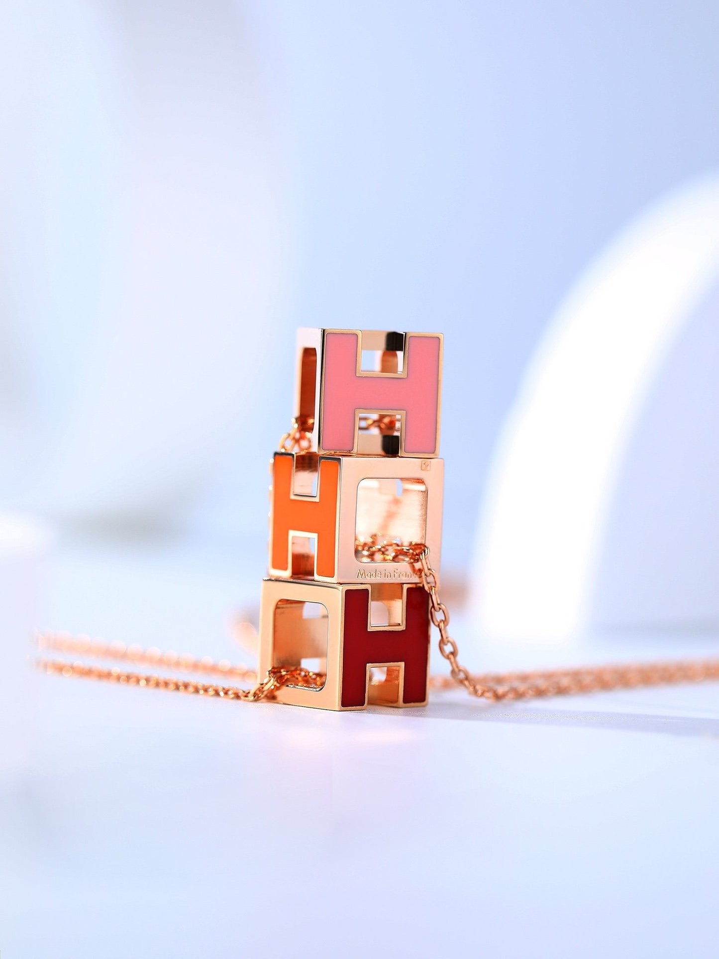 [Everoly JW]H CAGE PINK GOLD NECKLACE