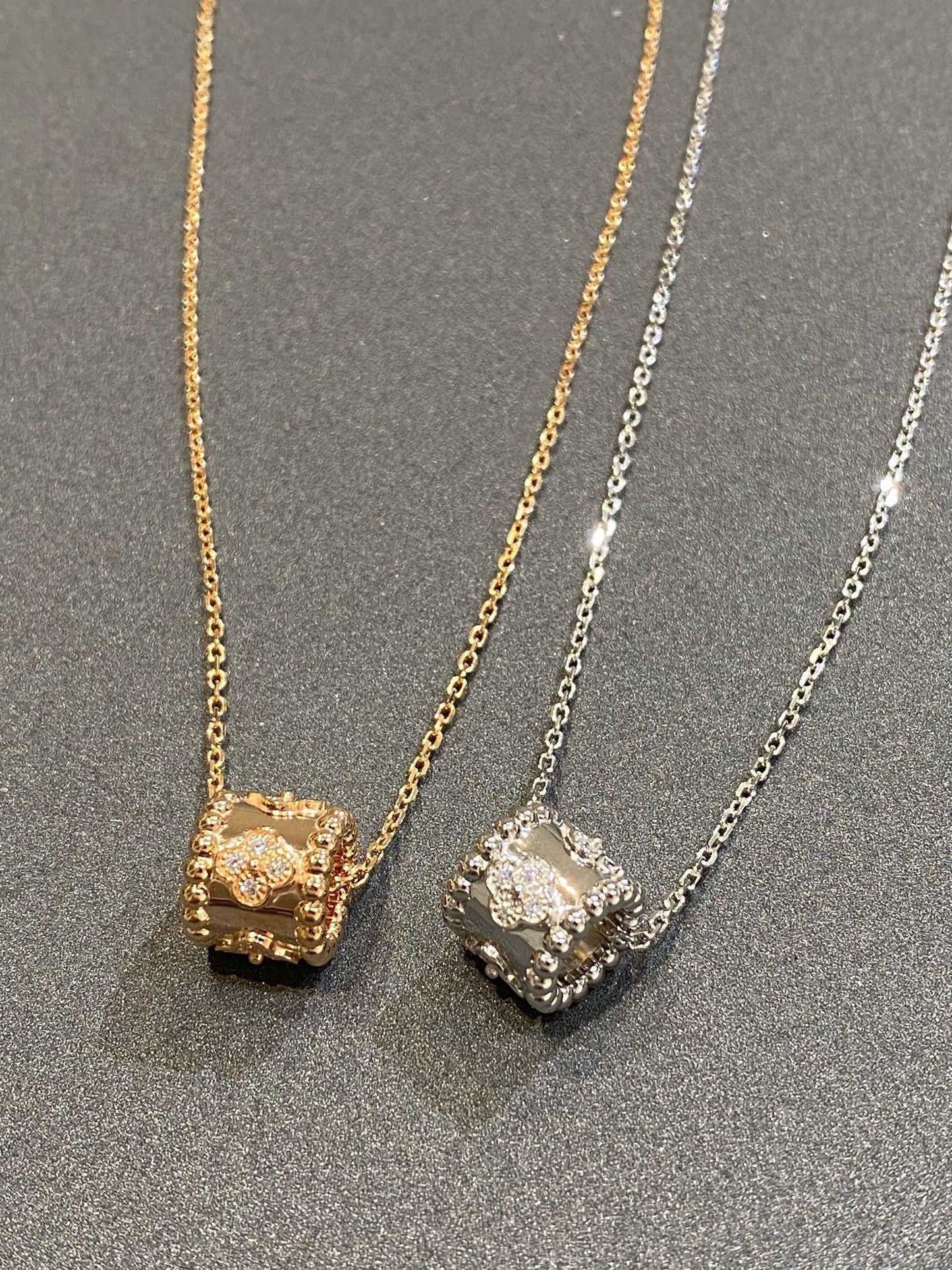 [Everoly JW]PERLEE PEDANT SIVLER DIAMOND NECKLACE