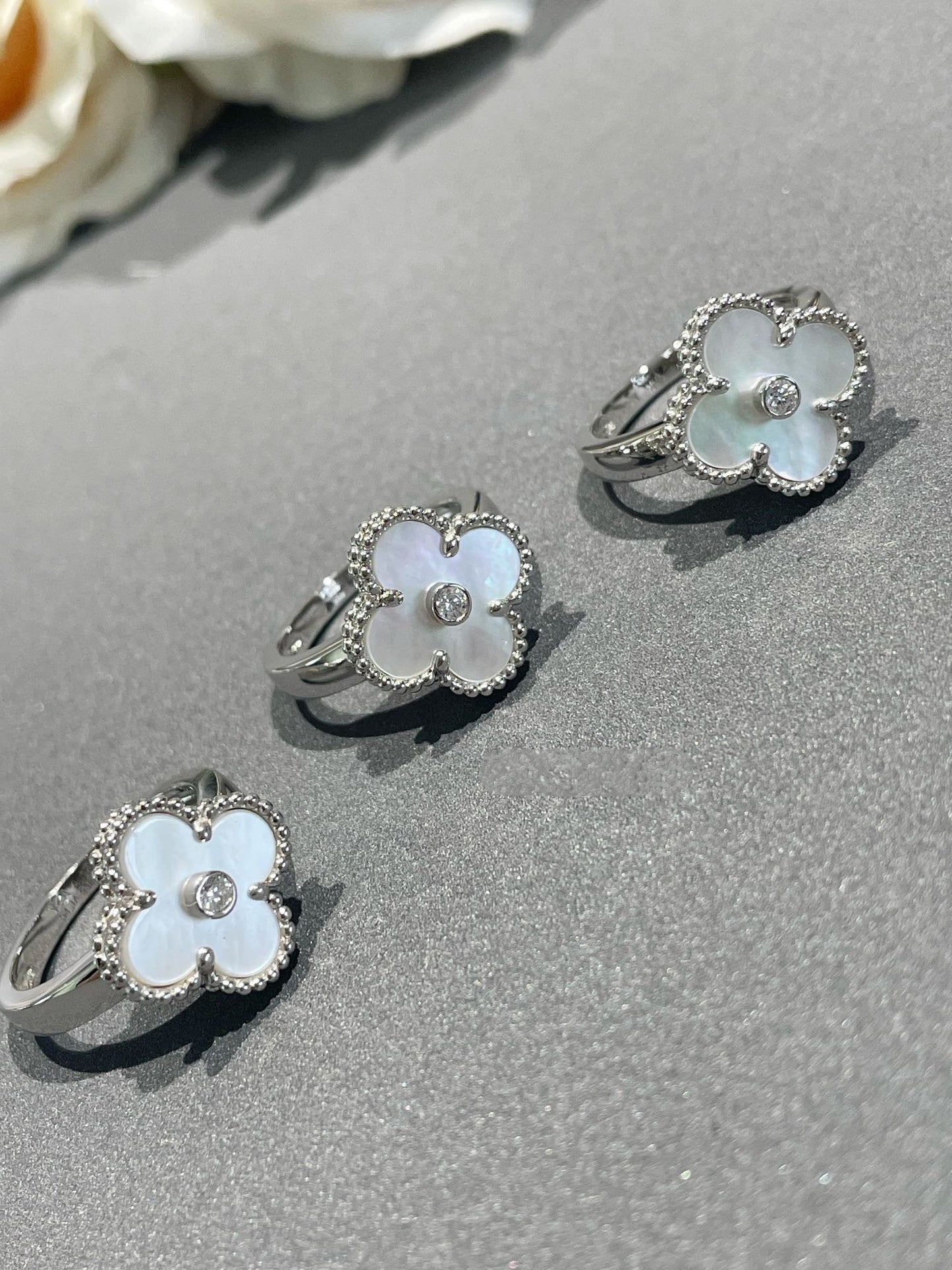 [Everoly JW]CLOVER SILVER MOP DIAMOND RING