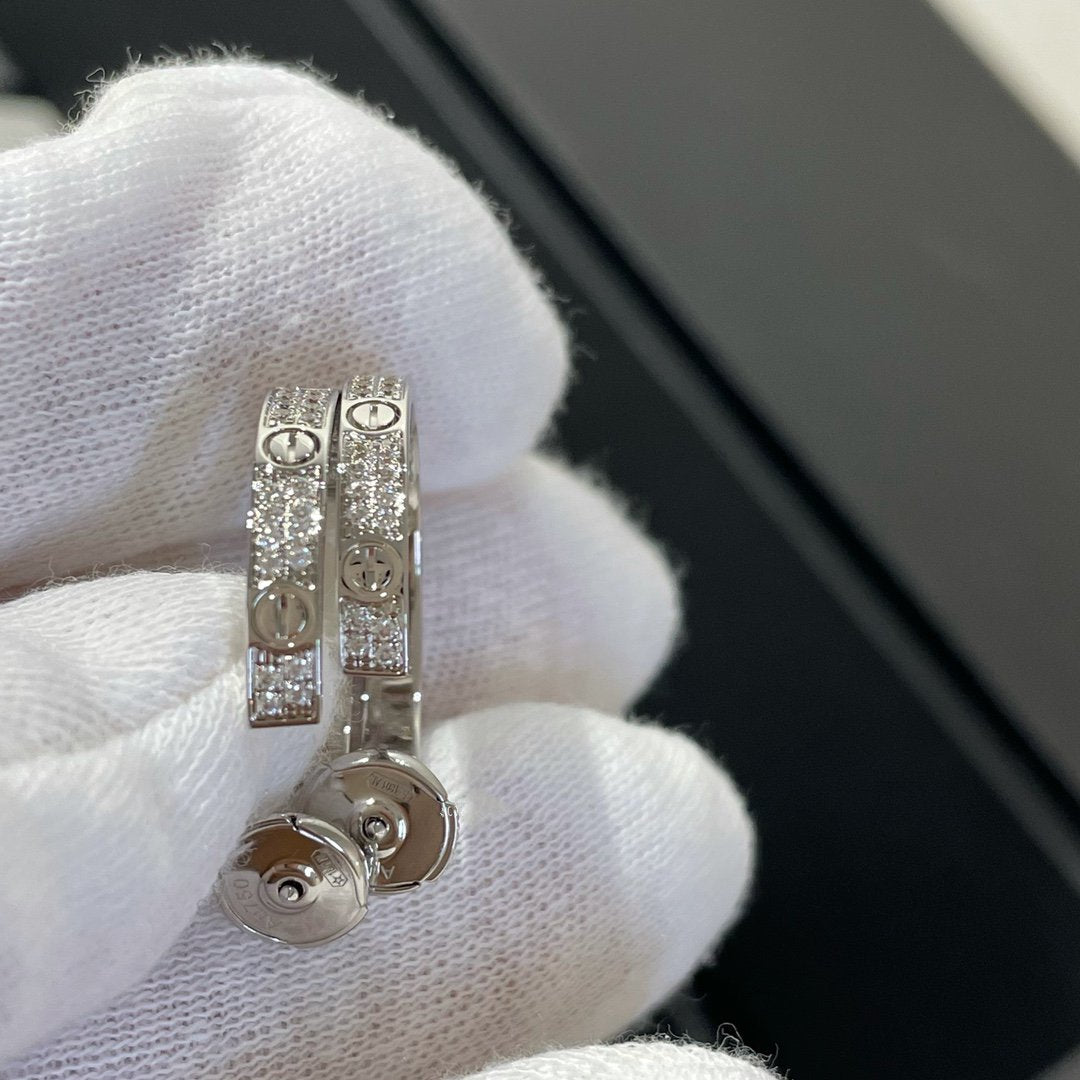 [Everoly JW]LOVE DIAMOND SILVER HOOP EARRINGS