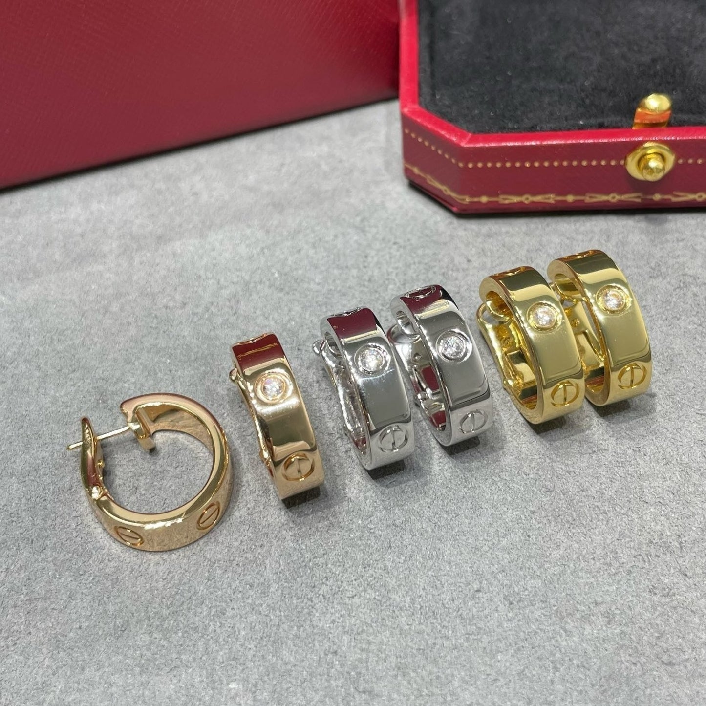 [Everoly JW] LOVE 5,5 MM 1 DIAMANT OHRRINGE