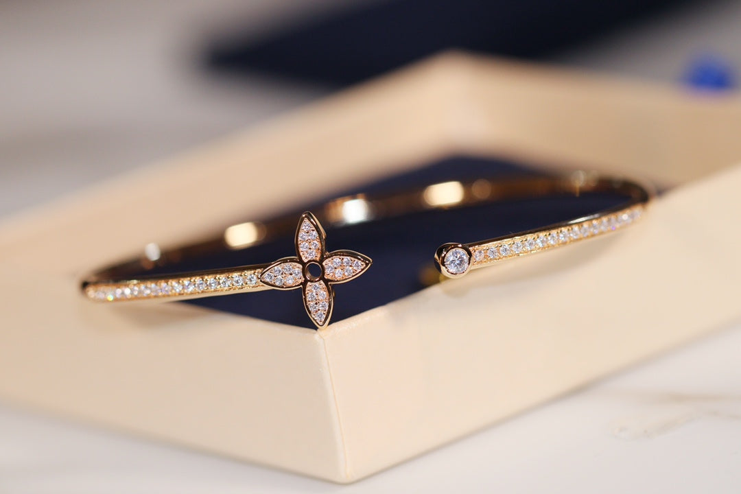 [Everoly JW]IDYLLE GOLD OFFENES ARMBAND MIT DIAMANTEN