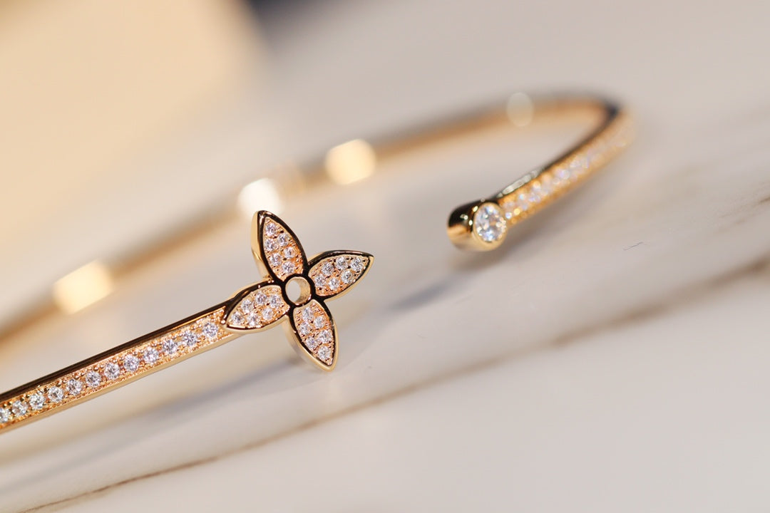 [Everoly JW]IDYLLE GOLD OFFENES ARMBAND MIT DIAMANTEN