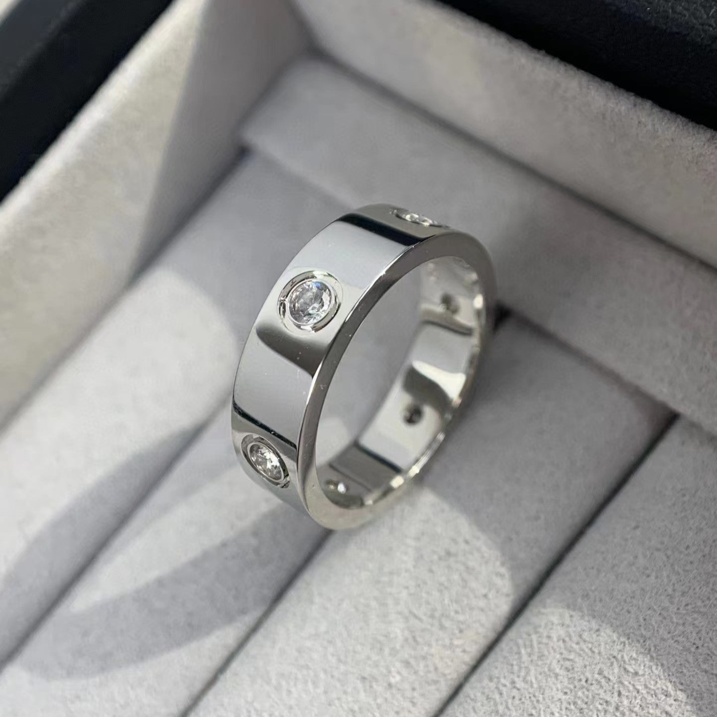 [Everoly JW]ラブリング 5.5mm 6ダイヤモンド シルバー
