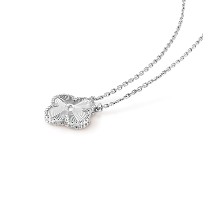 [Everoly JW]CLOVER 15MM LASER NECKLACE SILVER