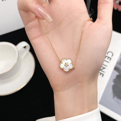 [Everoly JW]LUCKY  WHITE MOP  PLUM BLOSSOM NECKLACE