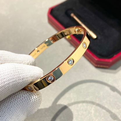 [エバリー JW]ラブブレスレット 6.1mm 10ダイヤモンド