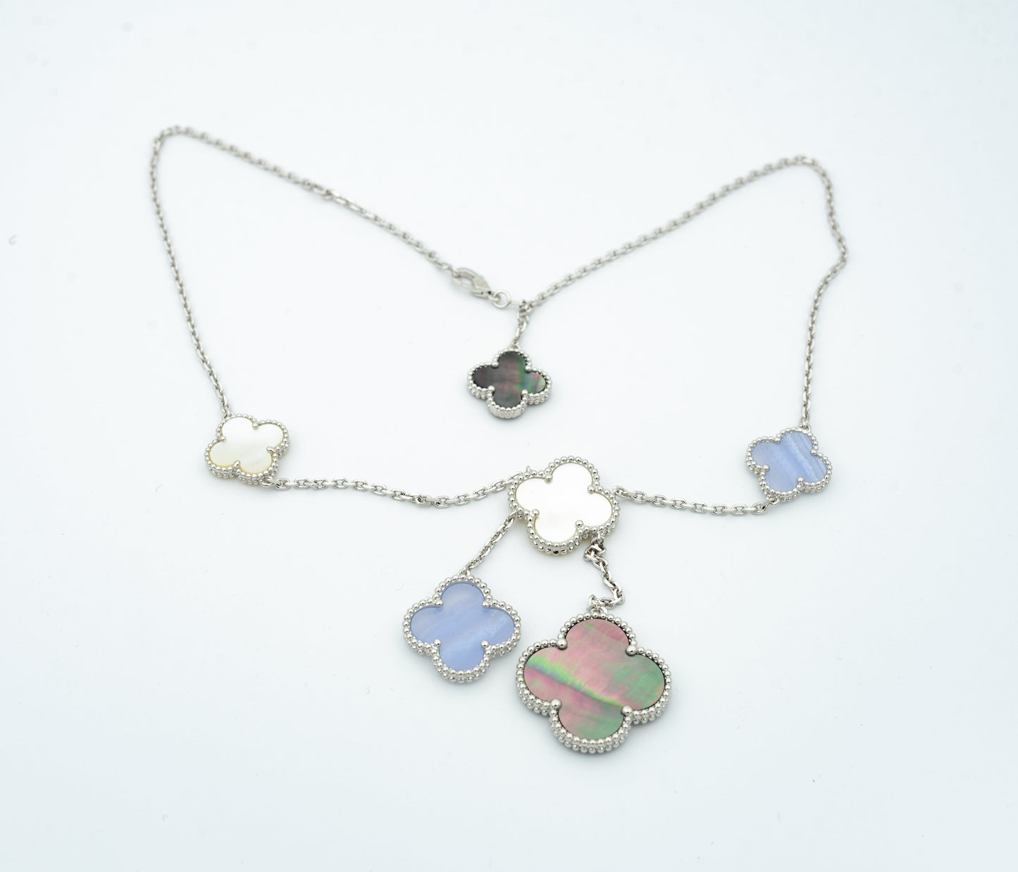 [Everoly JW]CLOVER MOP CHALCEDONY NECKLACE SILVER 6 MOTIF