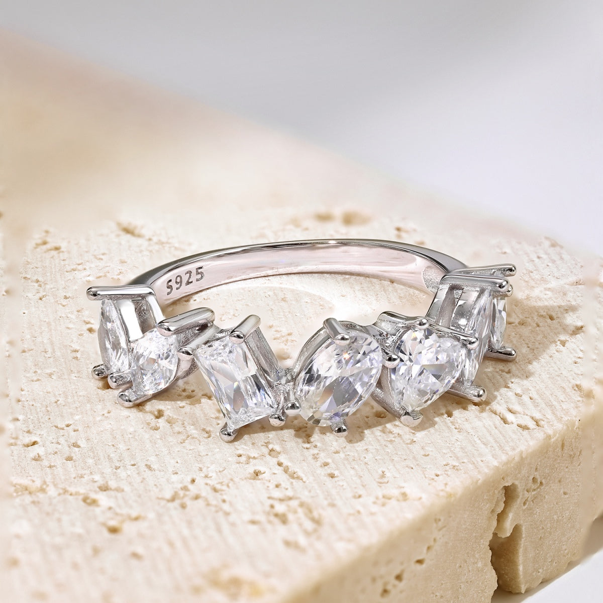 [Everoly JW]Delicate Multi Cut Ring