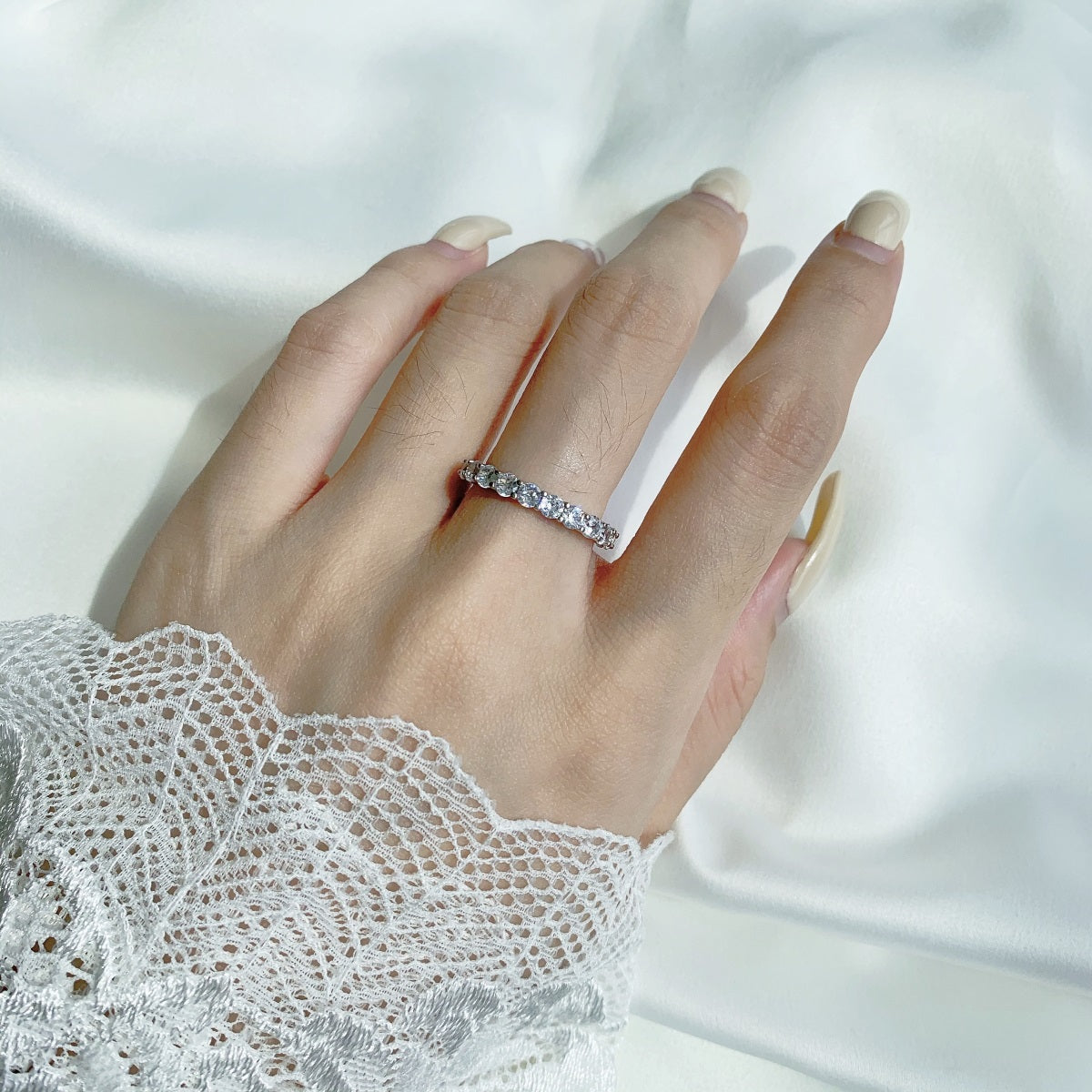 [Everoly JW]Sparkling Round Cut Tennis Ring