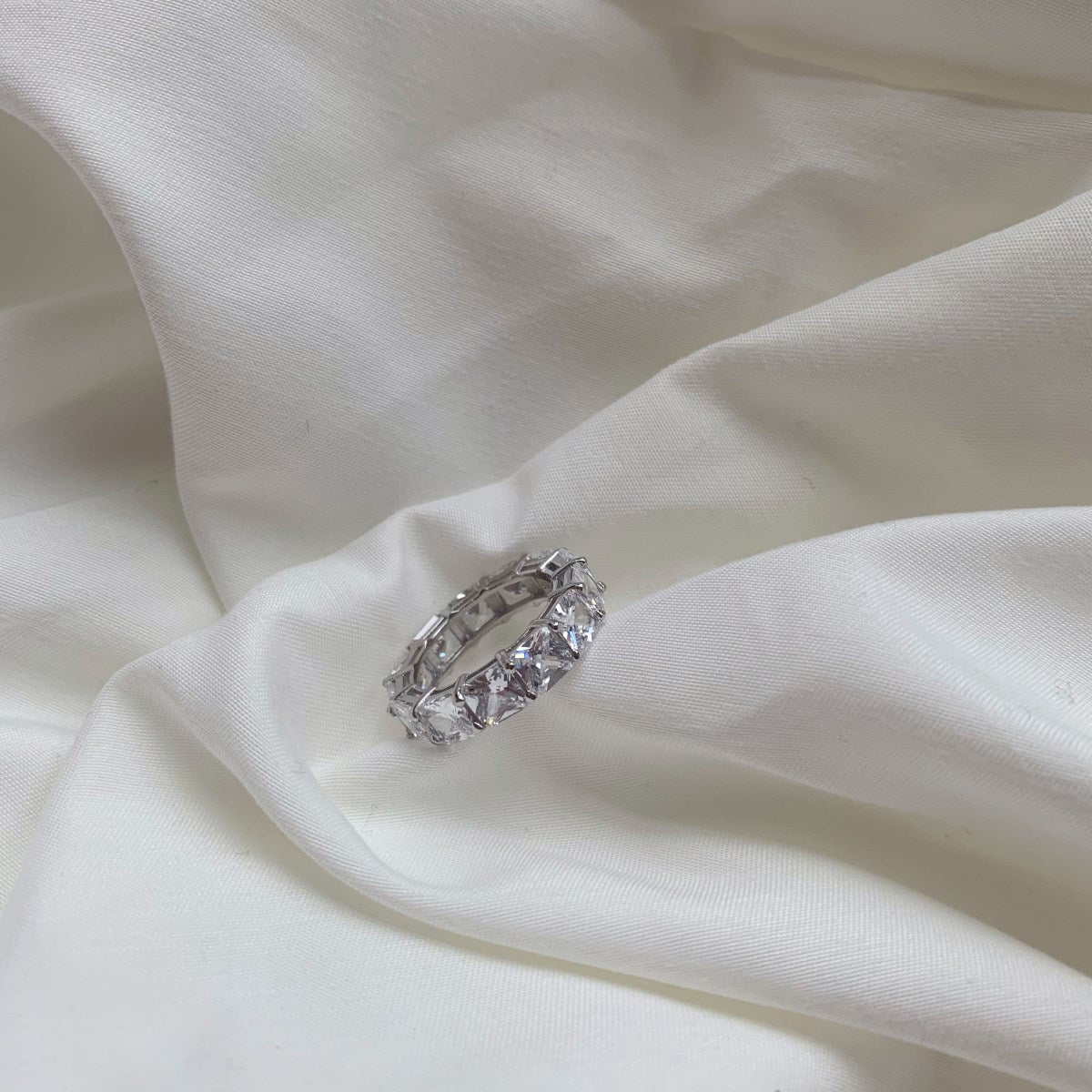 [Everoly JW]Elegant Princess Cut Tennis Ring