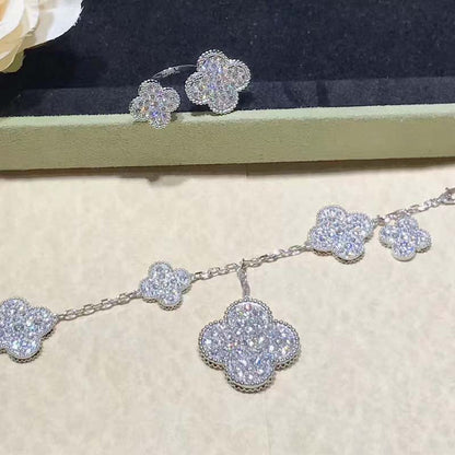 [Everoly JW]CLOVER 6 MOTIVE SILBER DIAMANT ARMBAND