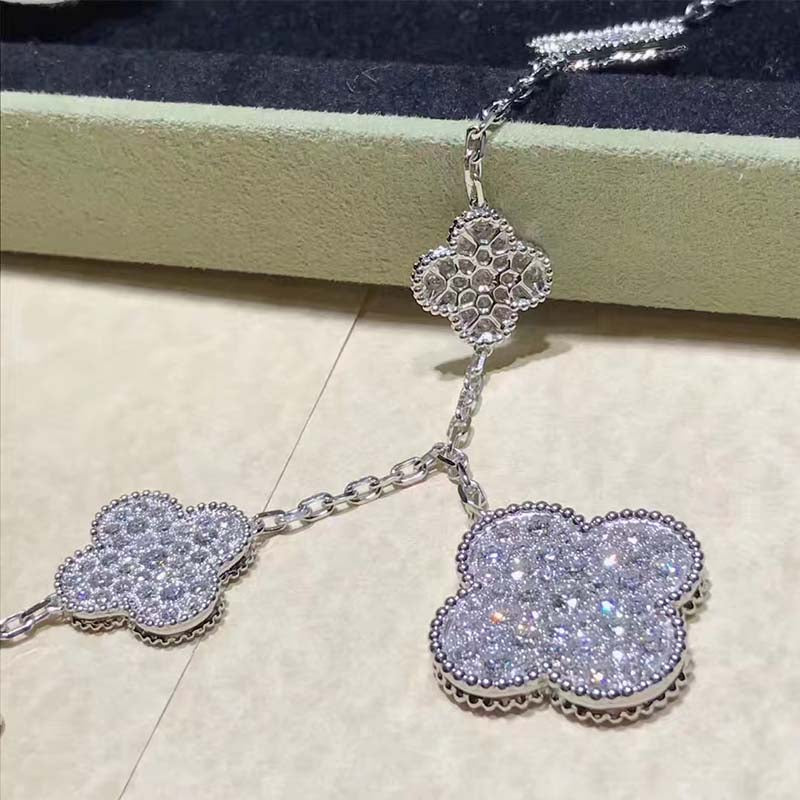 [Everoly JW]CLOVER 6 MOTIVE SILBER DIAMANT ARMBAND