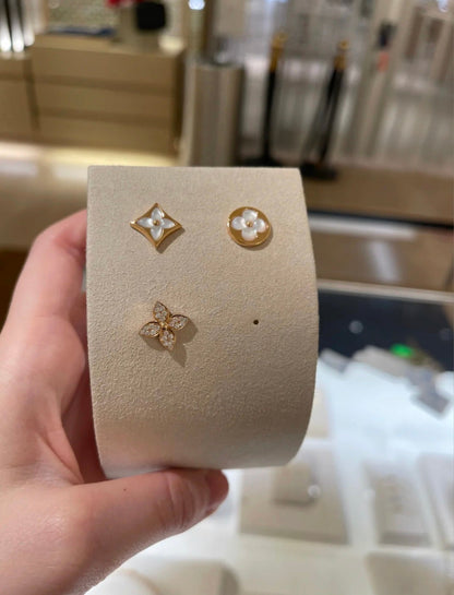 [Everoly JW] STAR BLOSSOM OHRSTECKER ROTGOLD DIAMANTEN