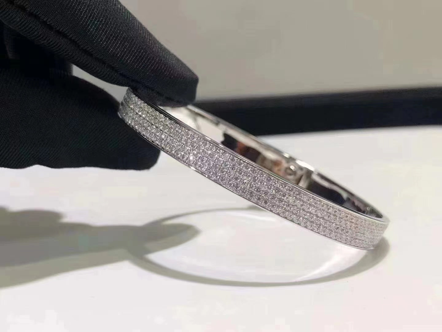[Everoly JW]HM KELLY ARMBAND AUS SILBER MIT VOLLSTÄNDIGEM PAVE-DIAMANT