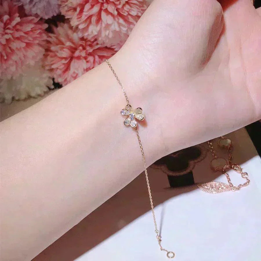 [Everoly JW]FRIVOLE GOLD BLUMEN DIAMANT ARMBAND