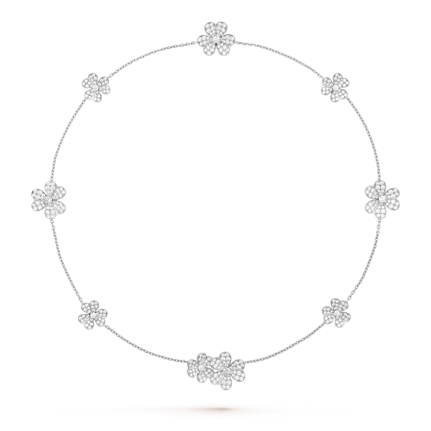 [Everoly JW]FRIVOLE SILVER 9 FLOWERS NECKLACE