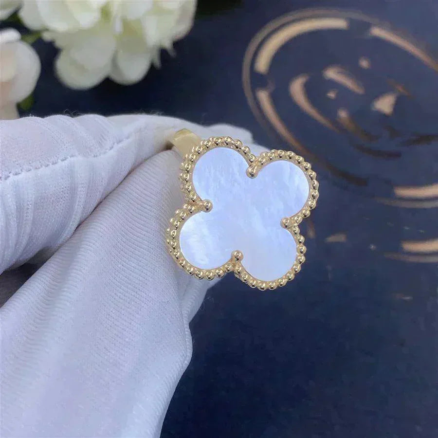 [Everoly JW]CLOVER WHITE MOP RING