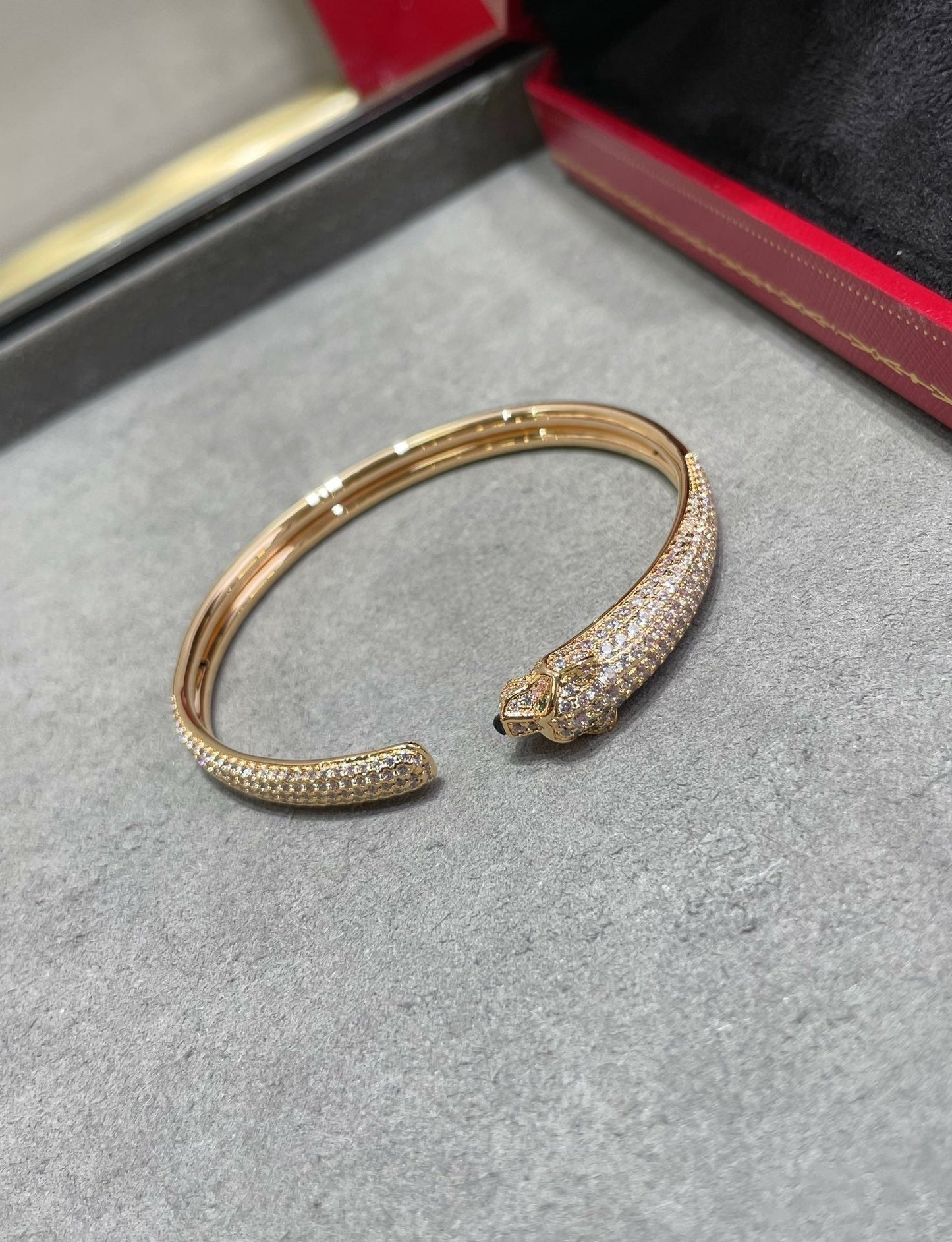 [Everoly JW]PANTHERE FULL DIAMOND OPEN BRACELET