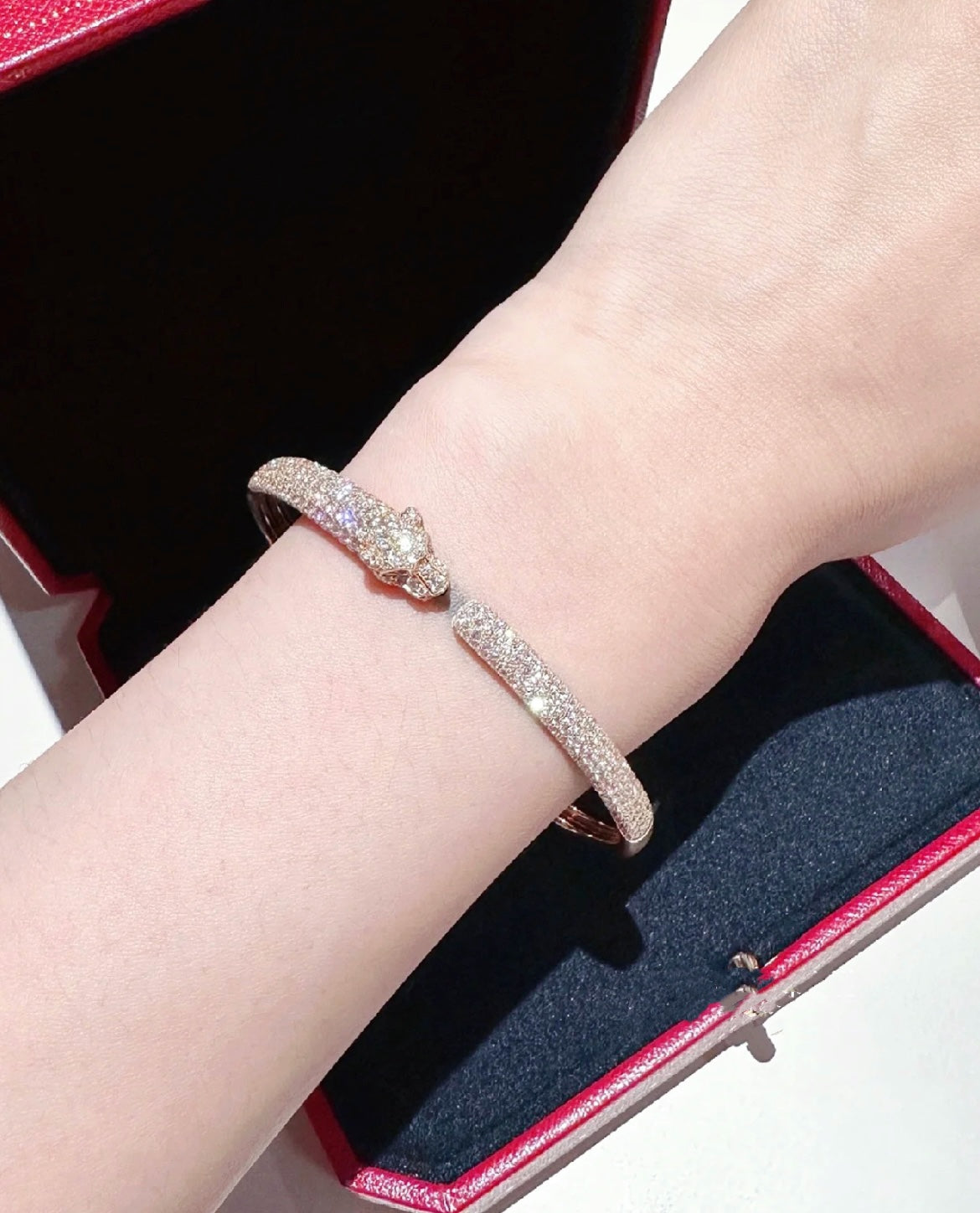 [Everoly JW]PANTHERE FULL DIAMOND OPEN BRACELET