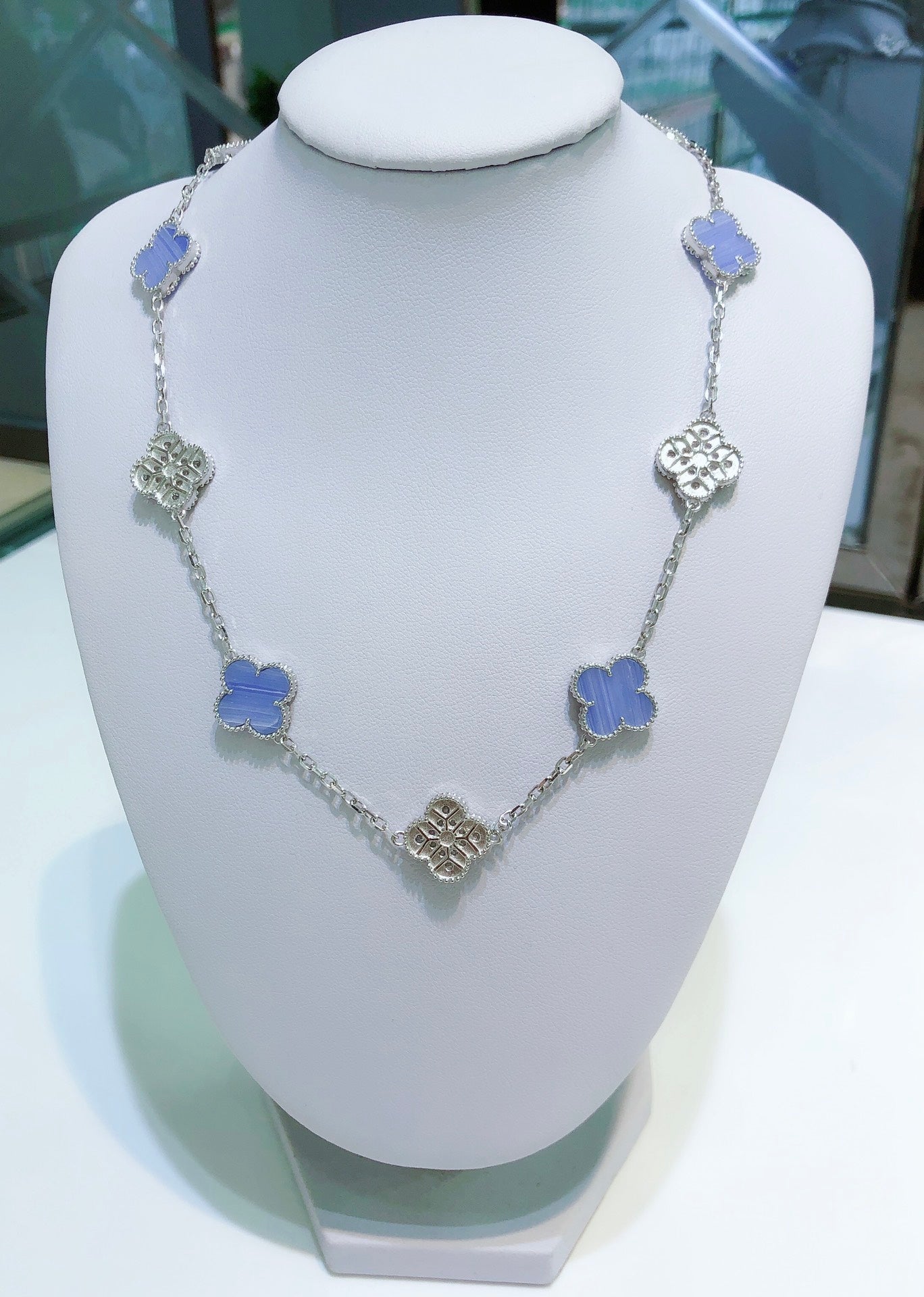 [Everoly JW]CLOVER 10 MOTIVE CHALCEDON DIAMANTEN SILBER HALSKETTE